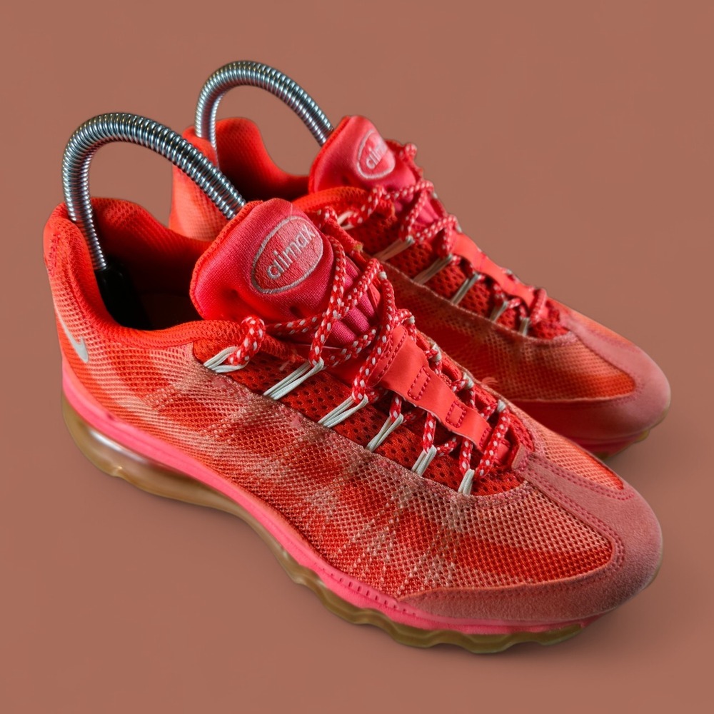 Nike Air Max 95 Dynamic Flywire Orange and Peach Women's Size 7 Shoes *Clean.